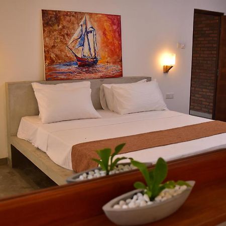 Lily Holiday Apartments ヒッカドゥワ エクステリア 写真
