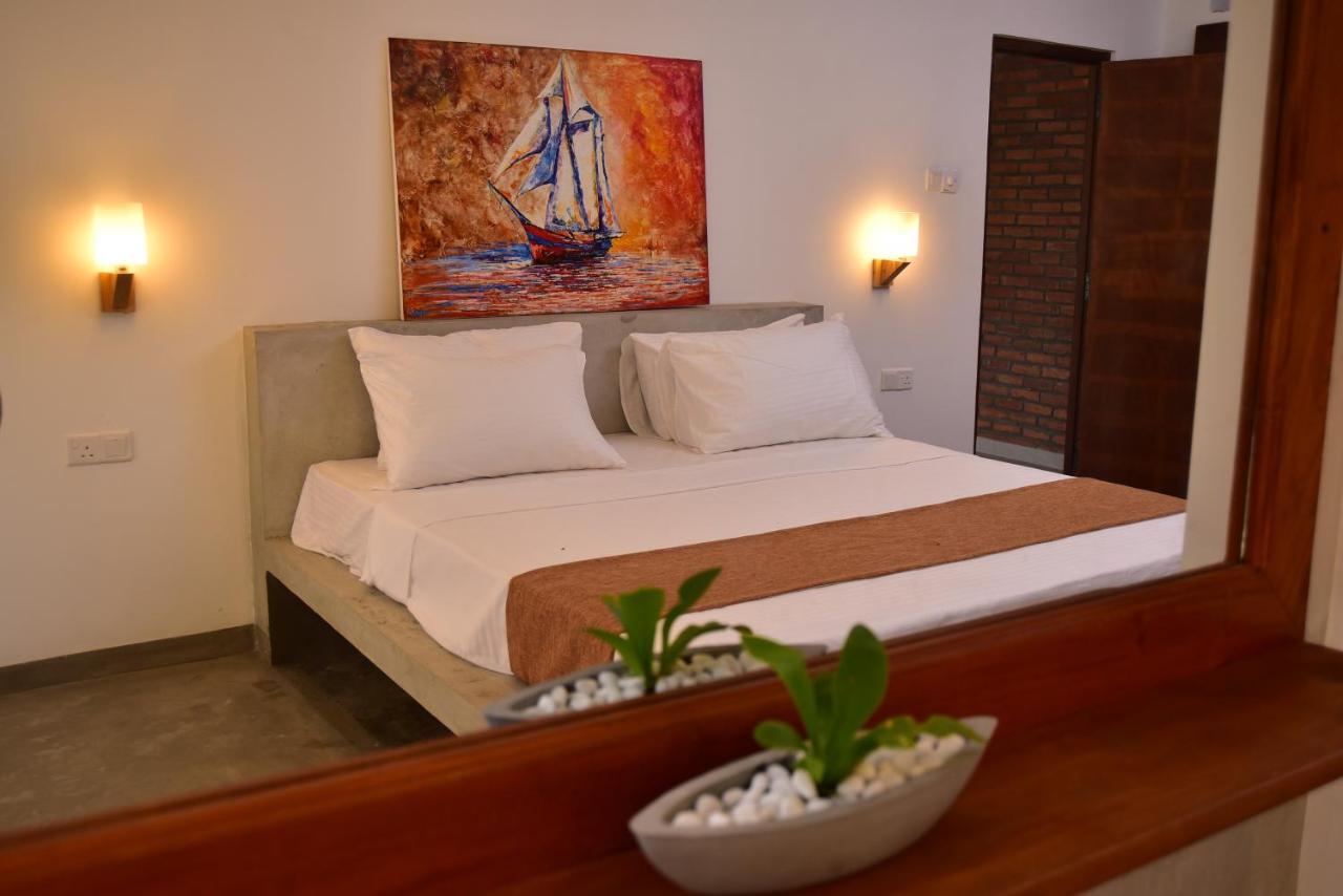 Lily Holiday Apartments ヒッカドゥワ エクステリア 写真