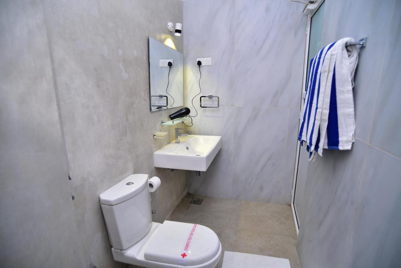 Lily Holiday Apartments ヒッカドゥワ エクステリア 写真