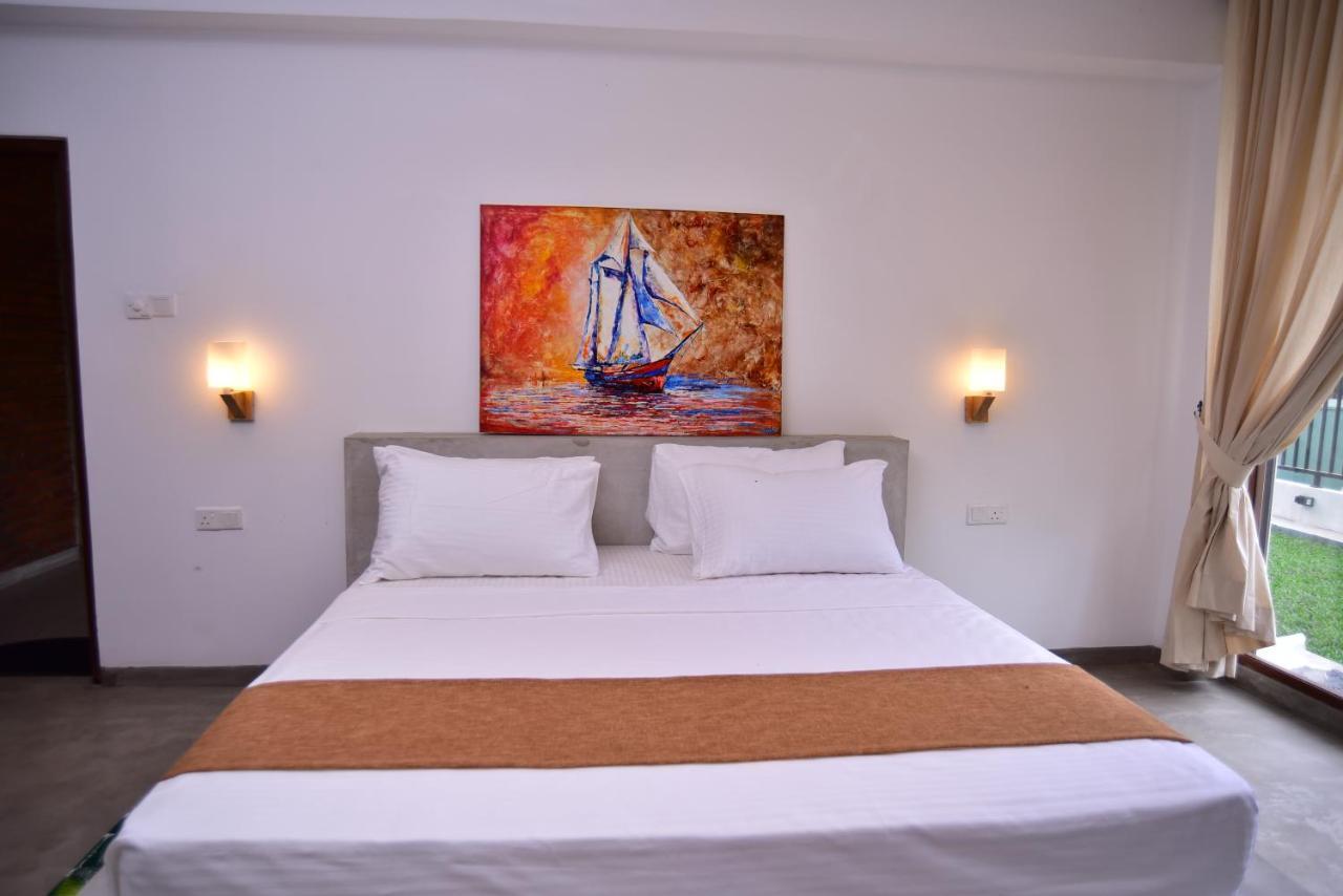 Lily Holiday Apartments ヒッカドゥワ エクステリア 写真