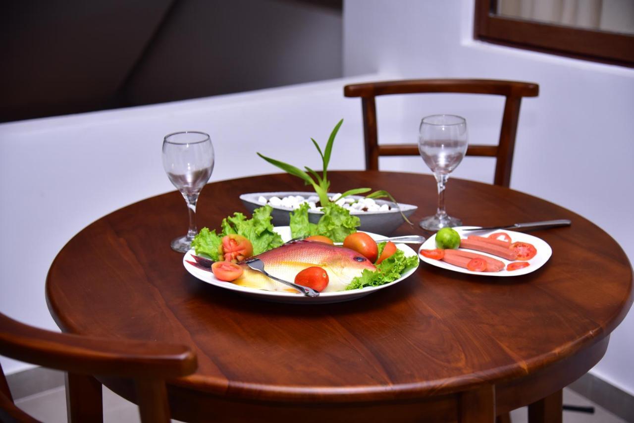 Lily Holiday Apartments ヒッカドゥワ エクステリア 写真