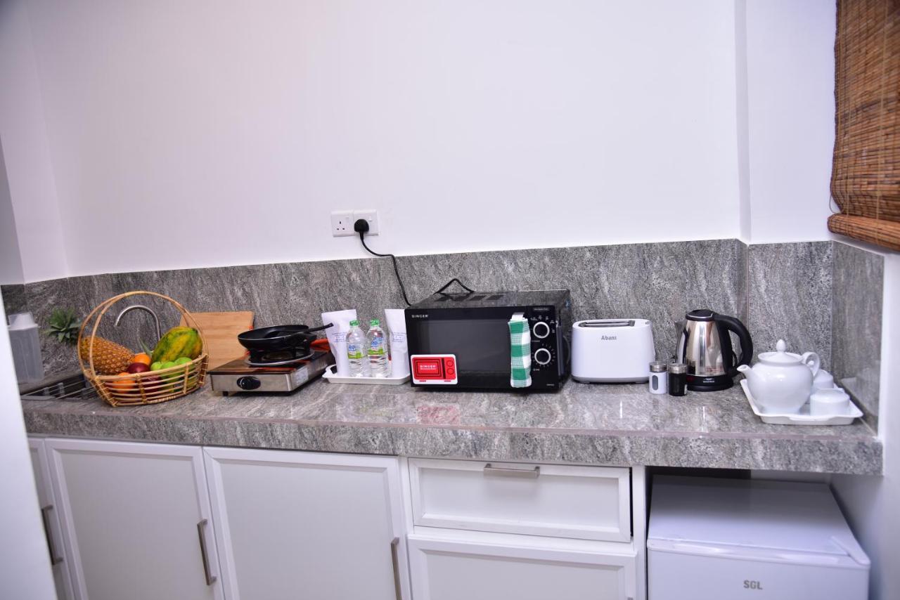 Lily Holiday Apartments ヒッカドゥワ エクステリア 写真